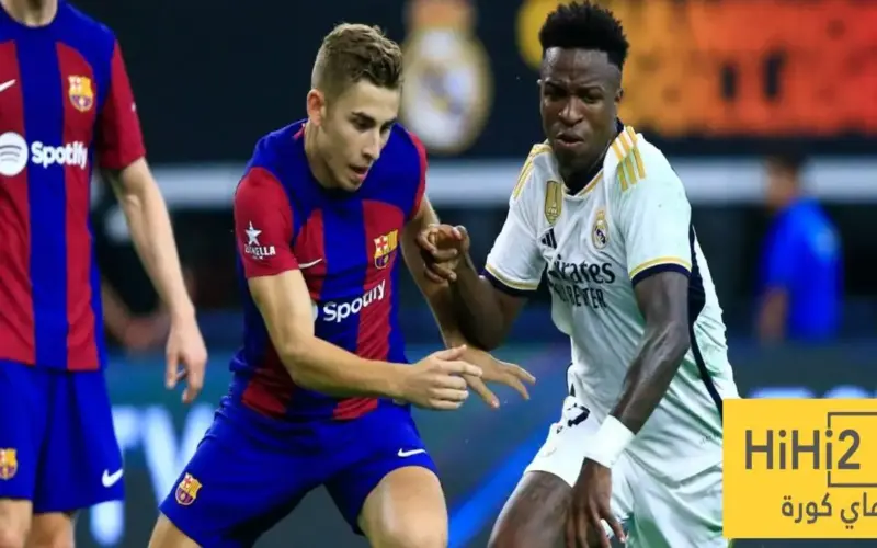 صورة.. 4 لاعبين من ريال مدريد ضد اثنين من برشلونة